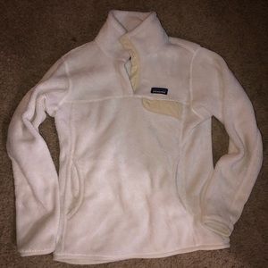 Women’s Patagonia pullover size medium